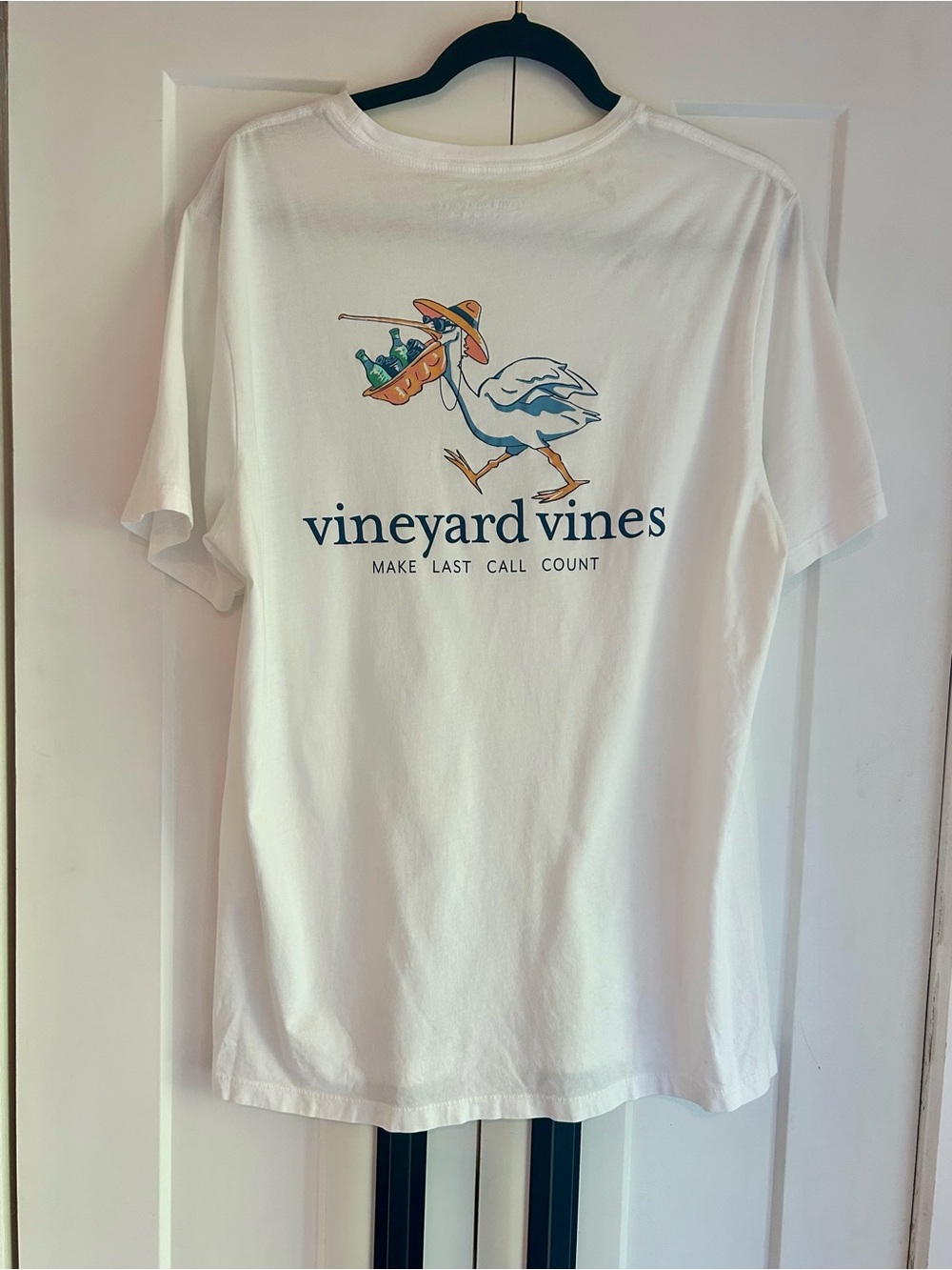 Vineyard Vines Graphic T Shirt White Pelican “Make last call count” L
